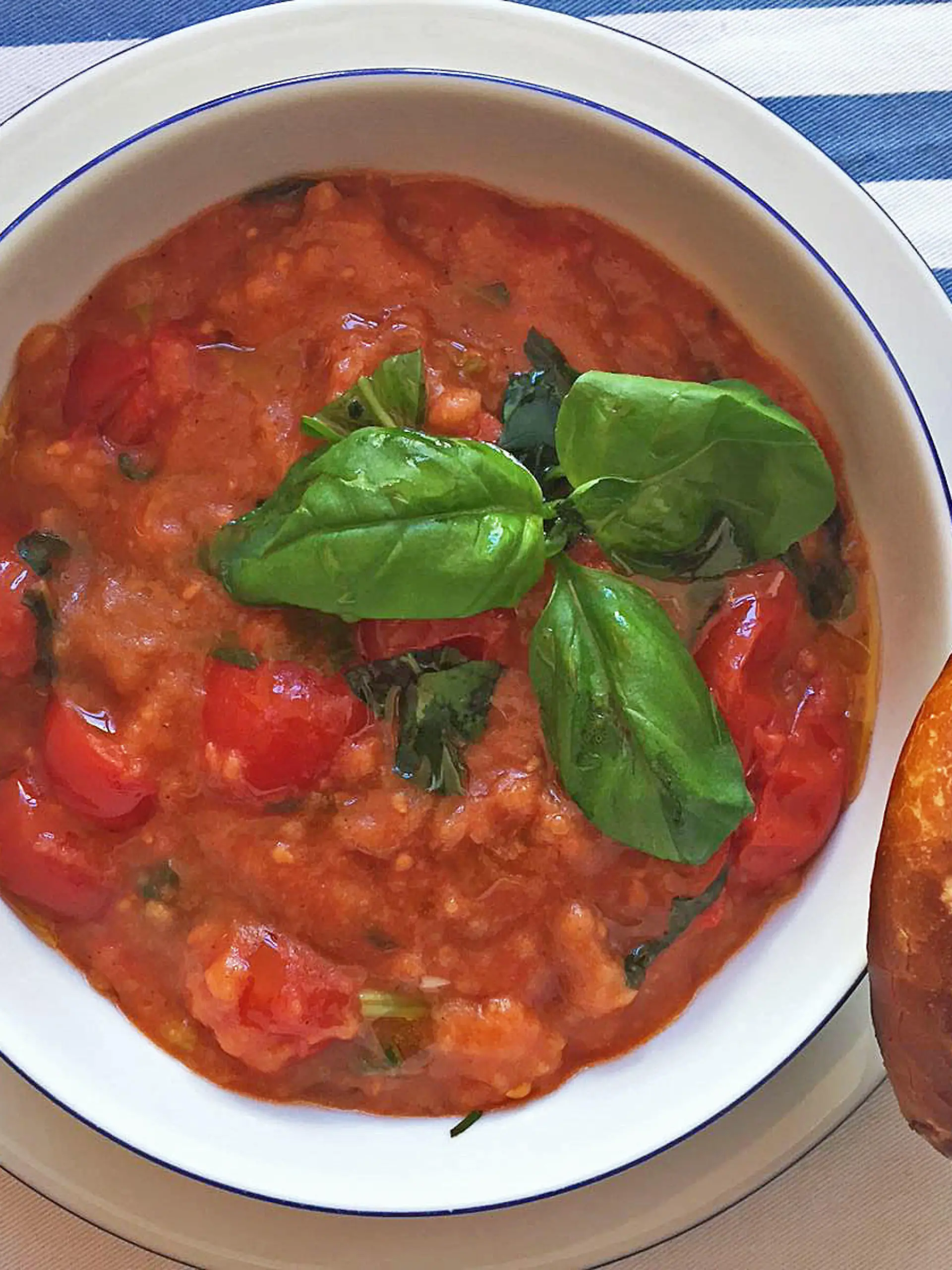 Tomaten-Brot-Suppe