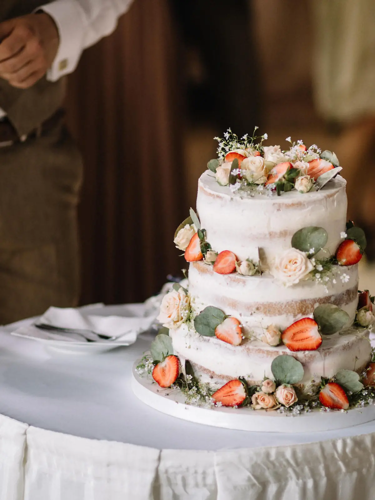 Nackte Hochzeitstorten sind 2019 total im Trend.