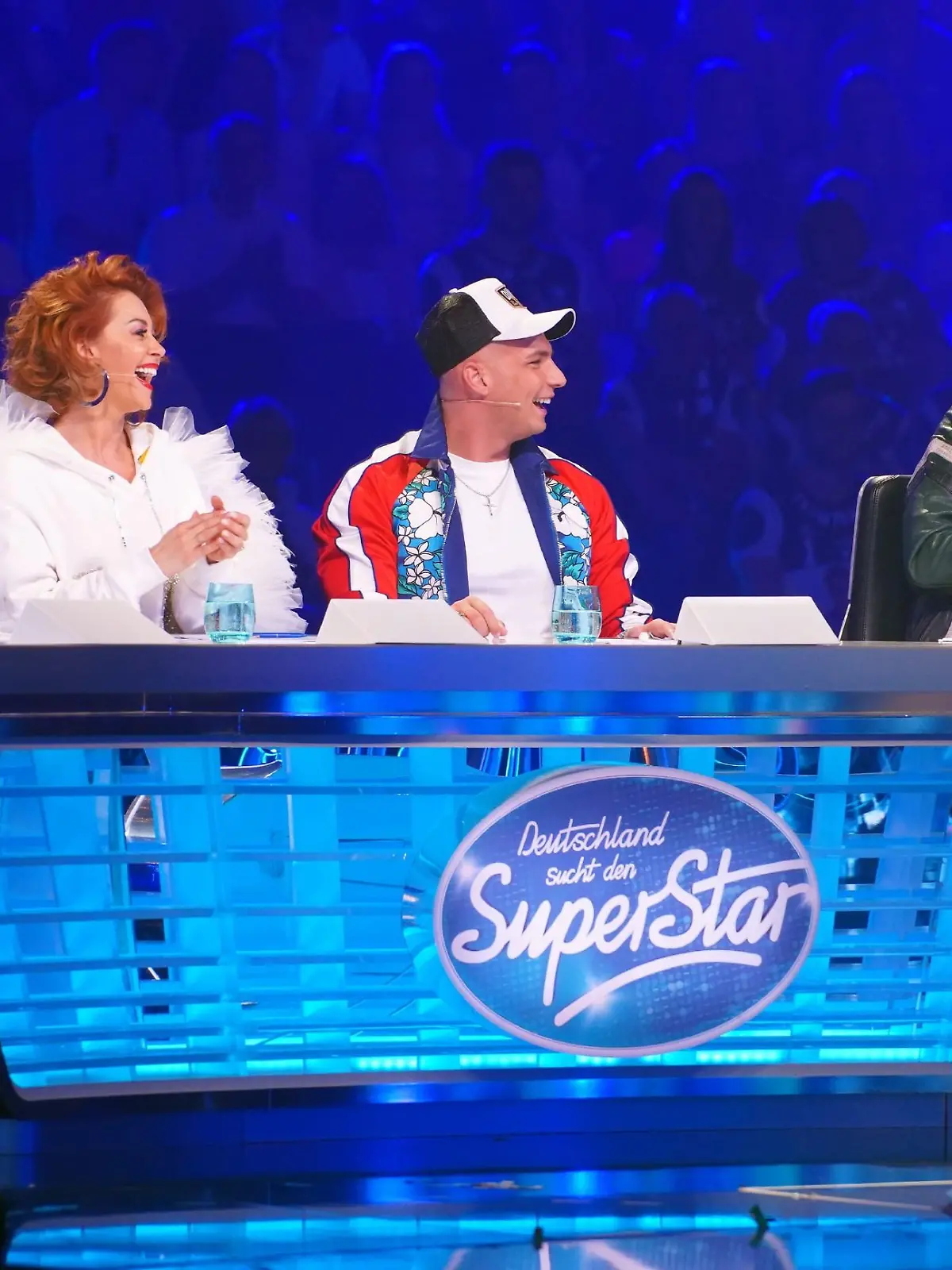Die Jury: V.l.: Xavier Naidoo, Oana Nechiti, Pietro Lombardi und Dieter Bohlen.


Verwendung der Bilder für Online-Medien ausschließlich mit folgender Verlinkung: "Alle Infos zu "Deutschland sucht den Superstar" im Special bei RTL.de: https://www.rtl.de/cms/sendungen/superstar.html