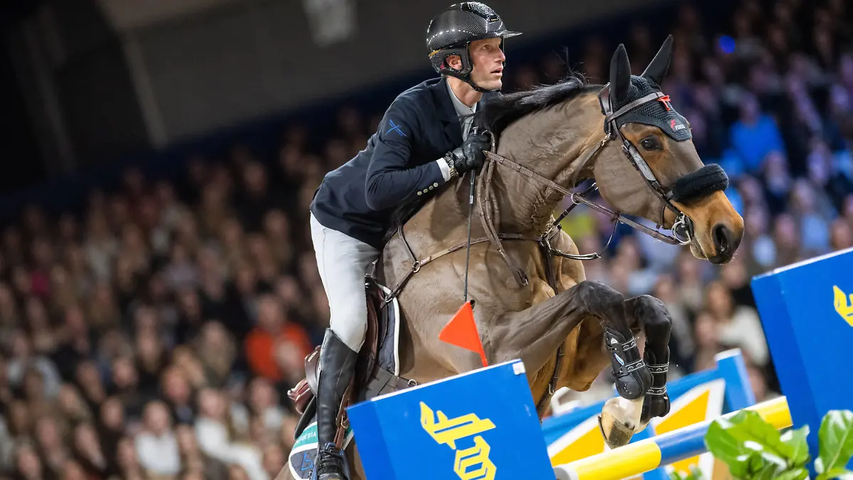 20230128 Jumping Amsterdam - Anemone Horse Trucks Grand Prix of Amsterdam powered by Stoeterij Sterrehof AMSTERDAM, NETHERLANDS - JANUARY 28 2023 : Kevin Staut FRA ridding Dialou BLUE PS at - Jumping Amsterdam - Anemone Horse Trucks Grand Prix of Amsterdam powered by Stoeterij Sterrehof on January 28, 2023 in Amsterdam, . Amsterdam Nord Holland Netherlands *** 20230128 Jumping Amsterdam Anemone Horse Trucks Grand Prix of Amsterdam powered by Stoeterij Sterrehof AMSTERDAM, NETHERLANDS JANUARY 28 2023 Kevin Staut FRA ridding Dialou BLUE PS at Jumping Amsterdam Anemone Horse Trucks Grand Prix of Amsterdam powered by Stoeterij Sterrehof on January 28, 2023 in Amsterdam, Amsterdam North Holland Netherlands
