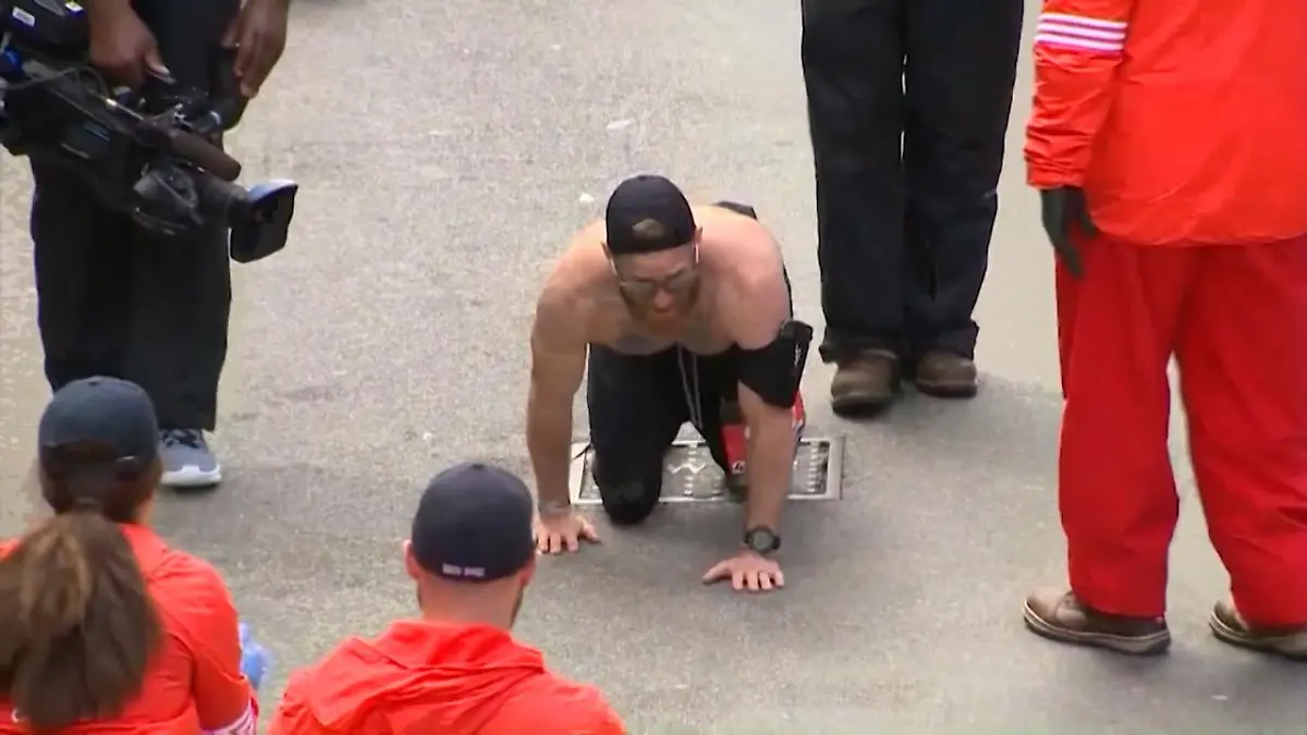 Micah Herndon läuft Marathon für tote Freunde Auf allen Vieren