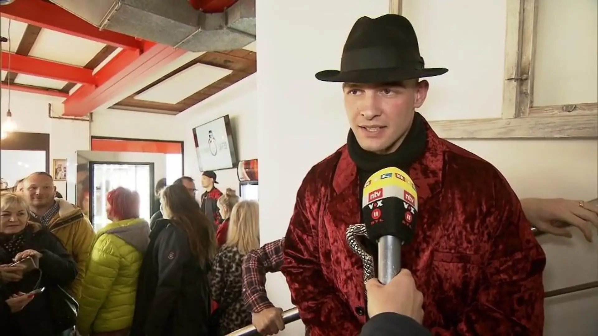 Eric Stehfest eröffnet sein Café Neues Projekt für den Ex-GZSZ-Star