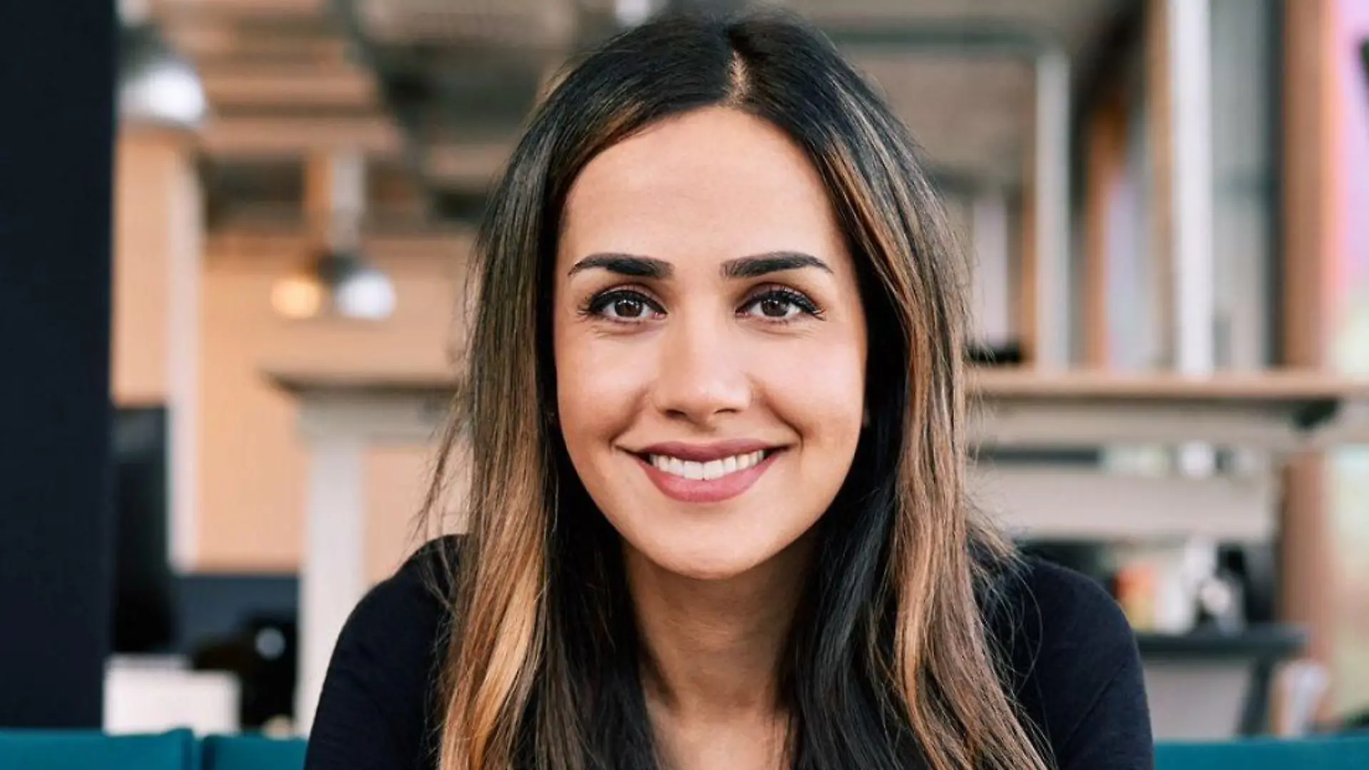 Annahita Esmailzadeh hat geschafft: Vom Arbeiterkind zur Managerin bei Microsoft.