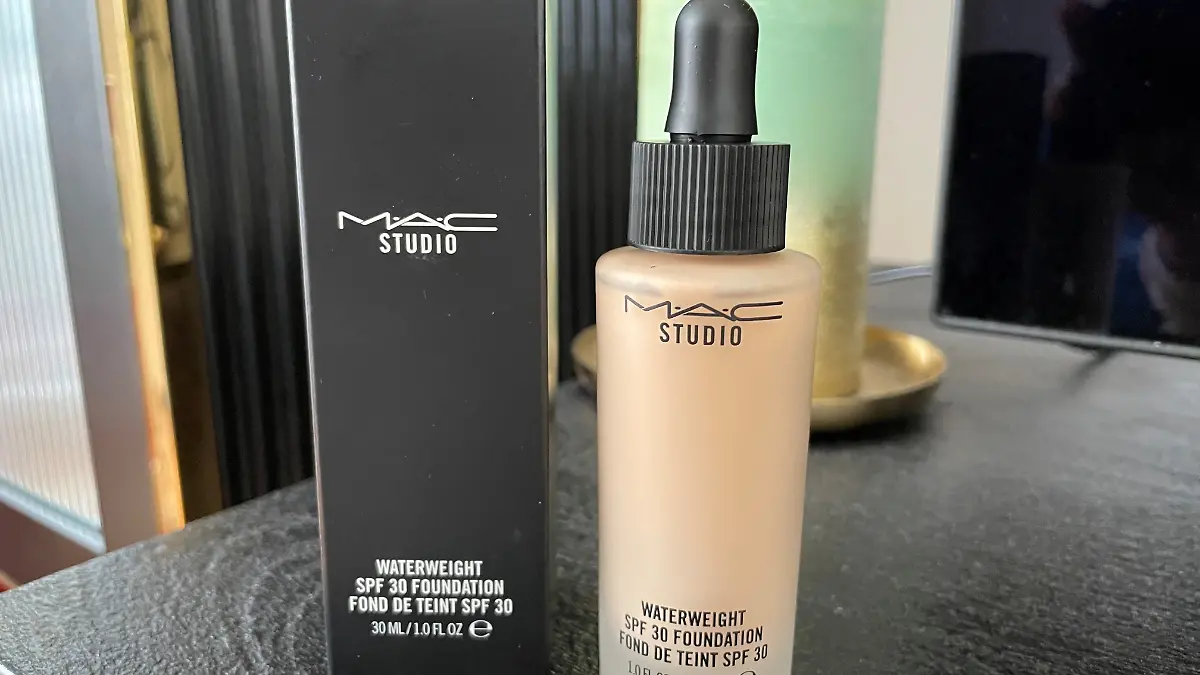 Das wasserfeste Make-up von Mac im Test.