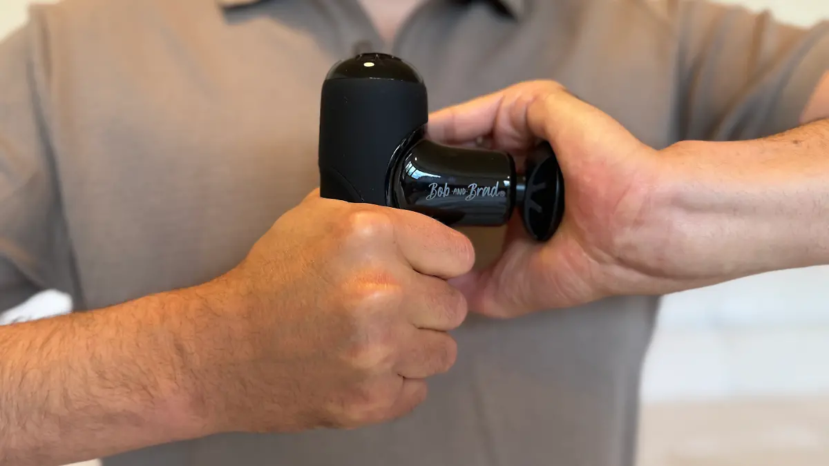 Hand gegen Motor – die kleine RENPHO RP‑GM171 hält durch