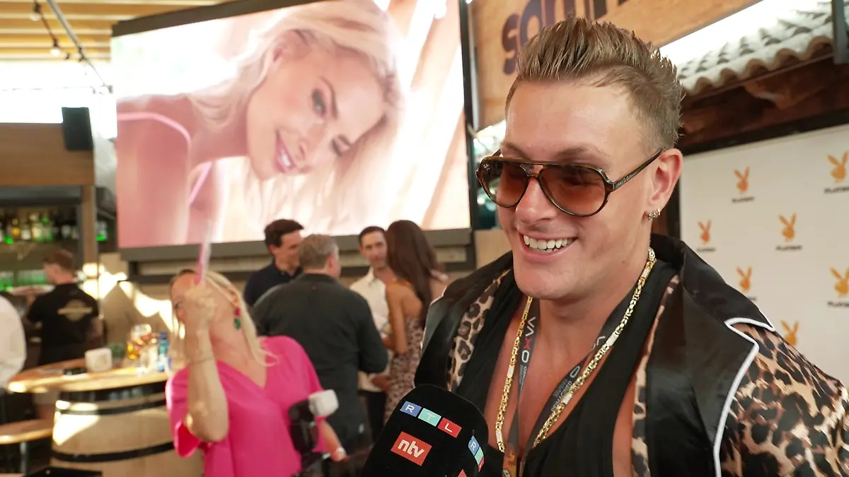 Calvin Kleinen macht im RTL-Interview ein pikantes Sex-Geständnis.