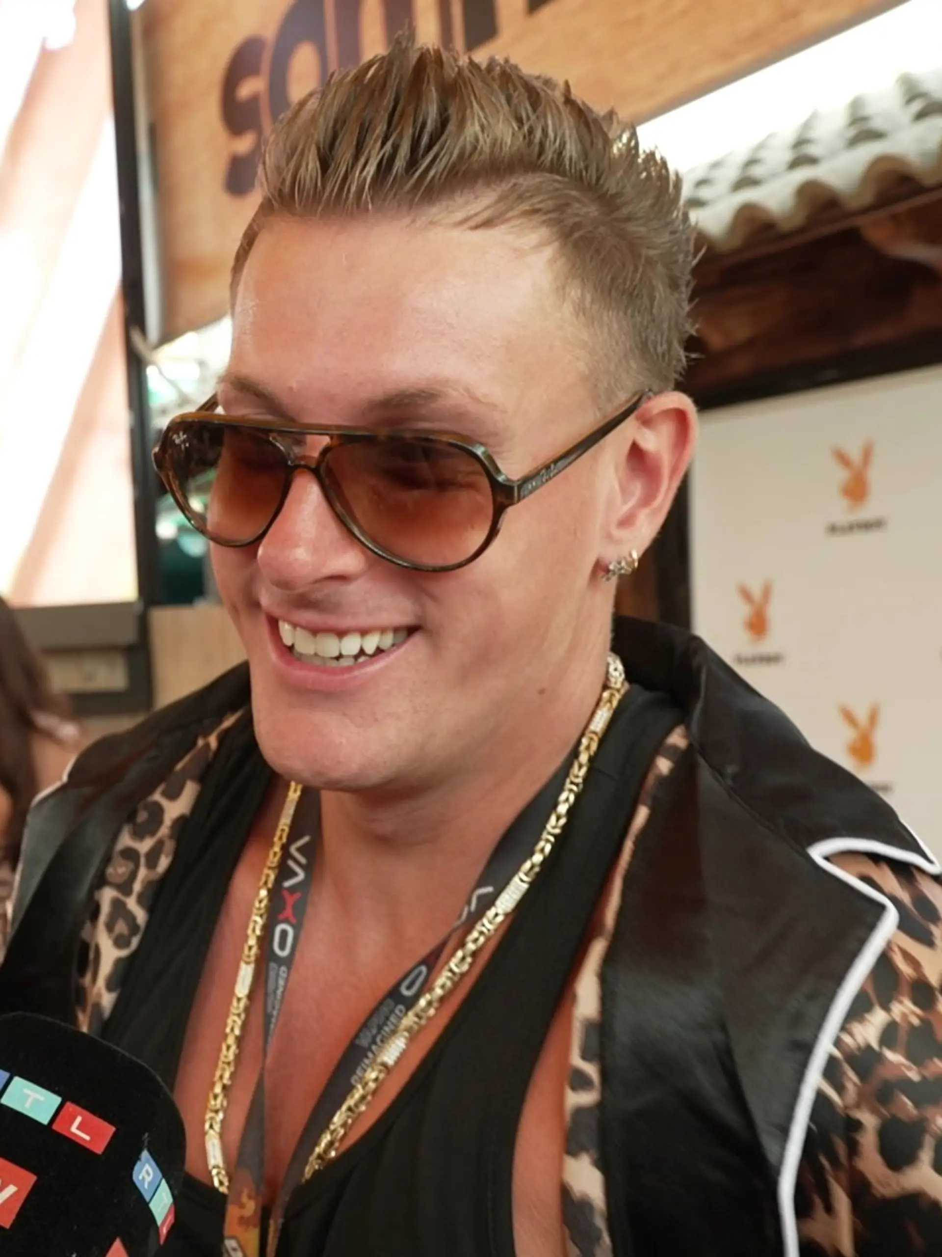 Calvin Kleinen macht im RTL-Interview ein pikantes Sex-Geständnis.