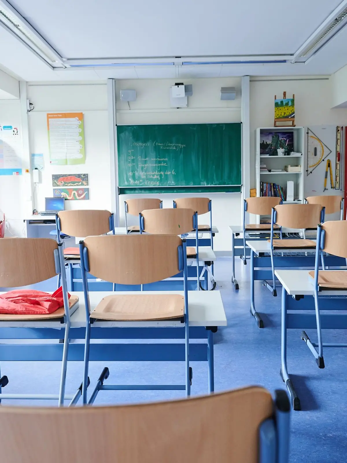 Bild zu: "Lehrerin jahrelang krankgeschrieben"