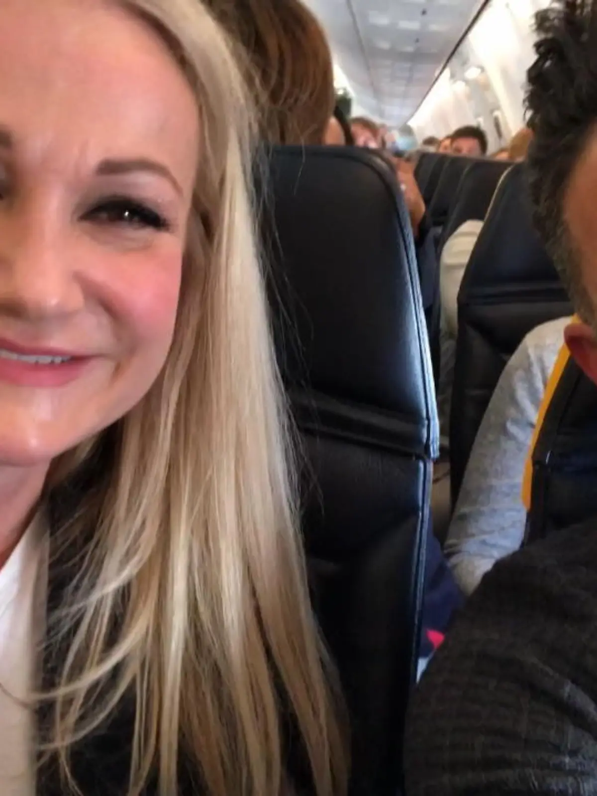 RTL.de-Kolumnistin Constanze Rick trifft im Ferienflieger nach Mallorca Marc Terenzi.