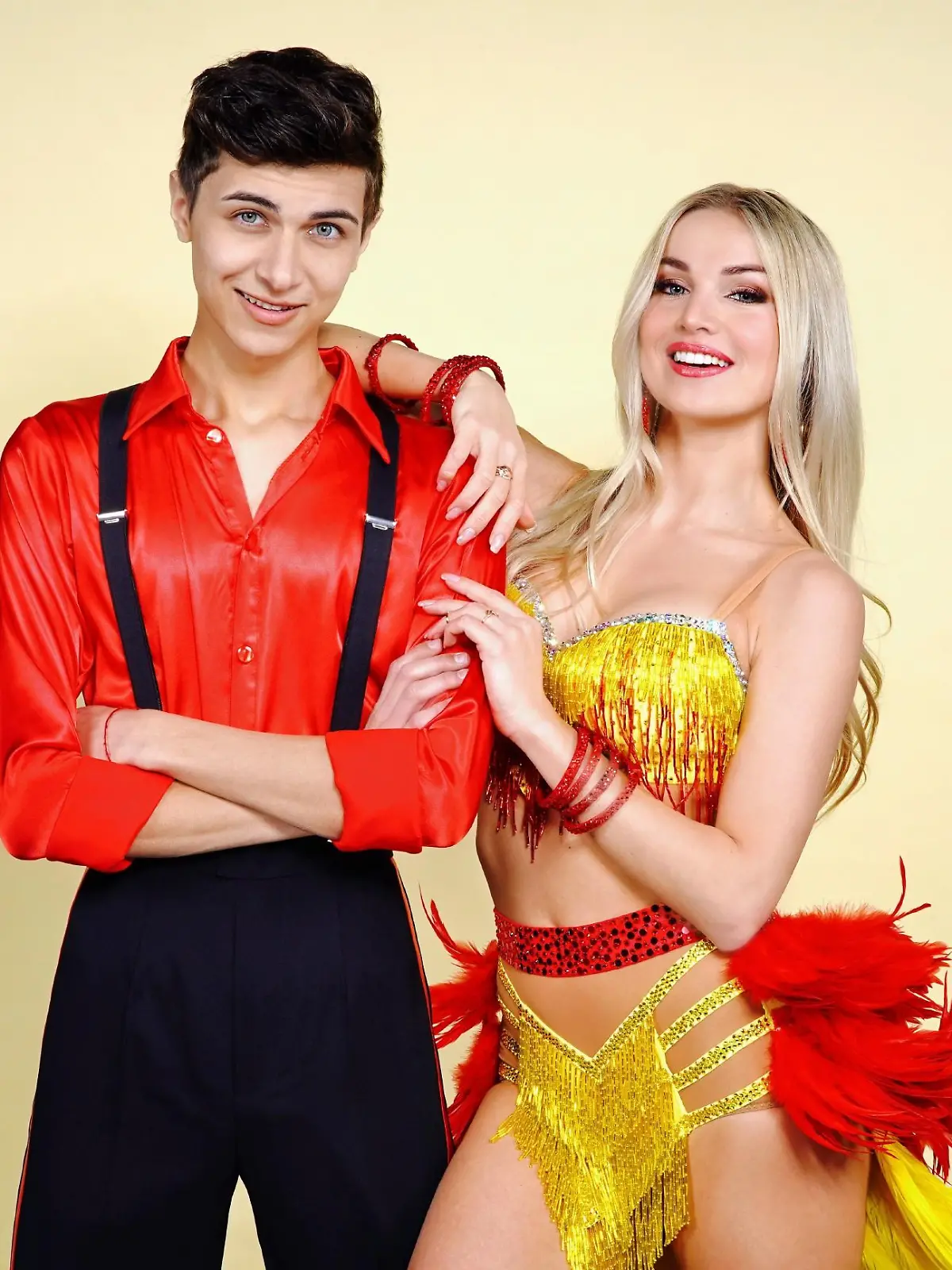 Lukas Rieger und Katja Kalugina


Verwendung der Bilder für Online-Medien ausschließlich mit folgender Verlinkung: "Alle Infos zu "Let´s Dance" im Special bei RTL.de: https://www.rtl.de/cms/sendungen/lets-dance.html