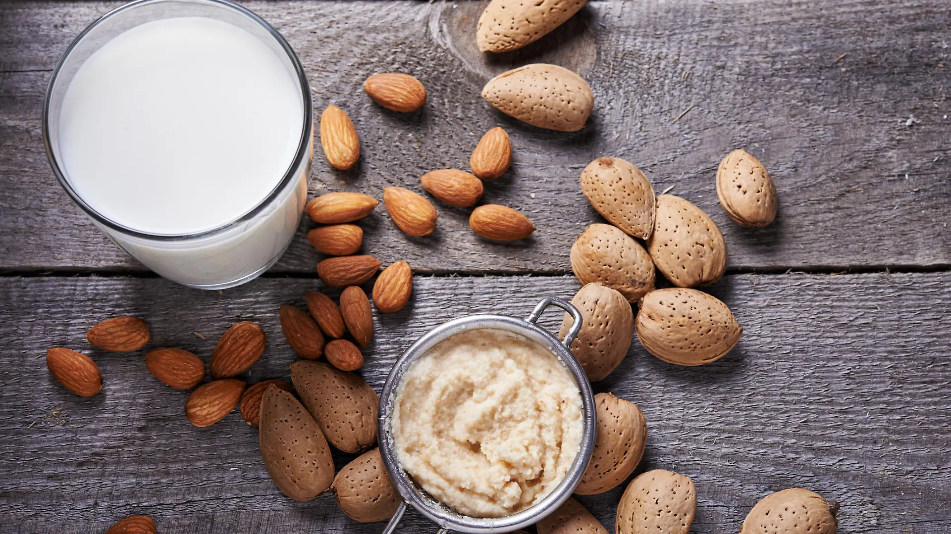 Mandelmilch ganz einfach selber machen
