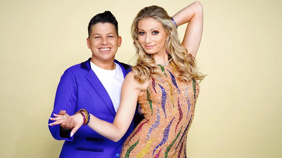 Kerstin Ott (l.) und Regina Luca
Verwendung der Bilder für Online-Medien ausschließlich mit folgender Verlinkung: "Alle Infos zu "Let´s Dance" im Special bei RTL.de: https://www.rtl.de/cms/sendungen/lets-dance.html