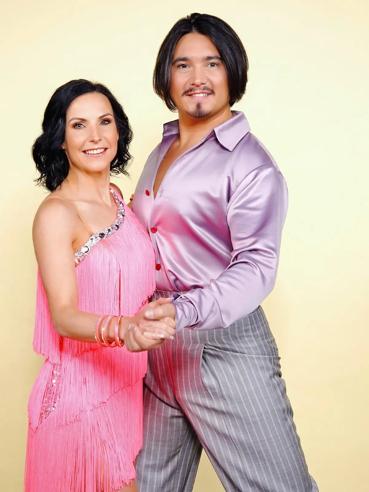 Sabrina Mockenhaupt und Erich Klann


Verwendung der Bilder für Online-Medien ausschließlich mit folgender Verlinkung: "Alle Infos zu "Let´s Dance" im Special bei RTL.de: https://www.rtl.de/cms/sendungen/lets-dance.html