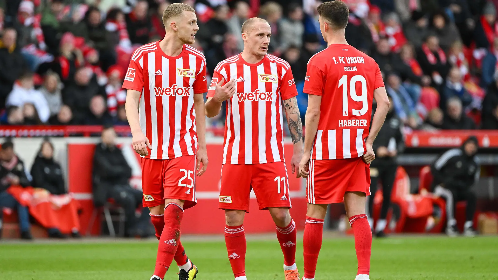 Fussball, Herren, Saison 2022/2023, 1. Bundesliga 21. Spieltag, 1. FC Union Berlin - FC Schalke 04, v.l. Timo Baumgartl 1. FC Union Berlin, Sven Michel 1. FC Union Berlin und Janik Haberer 1. FC Union Berlin , 19.02.2023, *** Football, men, season 2022 2023, 1 Bundesliga 21 matchday , 1 FC Union Berlin FC Schalke 04, f l Timo Baumgartl 1 FC Union Berlin , Sven Michel 1 FC Union Berlin and Janik Haberer 1 FC Union Berlin , 19 02 2023, Copyright: xMatthiasxKochx