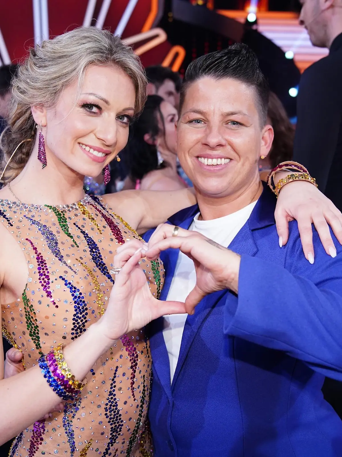 Kerstin Ott (r.) und Regina Luca


Verwendung der Bilder für Online-Medien ausschließlich mit folgender Verlinkung: "Alle Infos zu "Let´s Dance" im Special bei RTL.de: https://www.rtl.de/cms/sendungen/lets-dance.html
