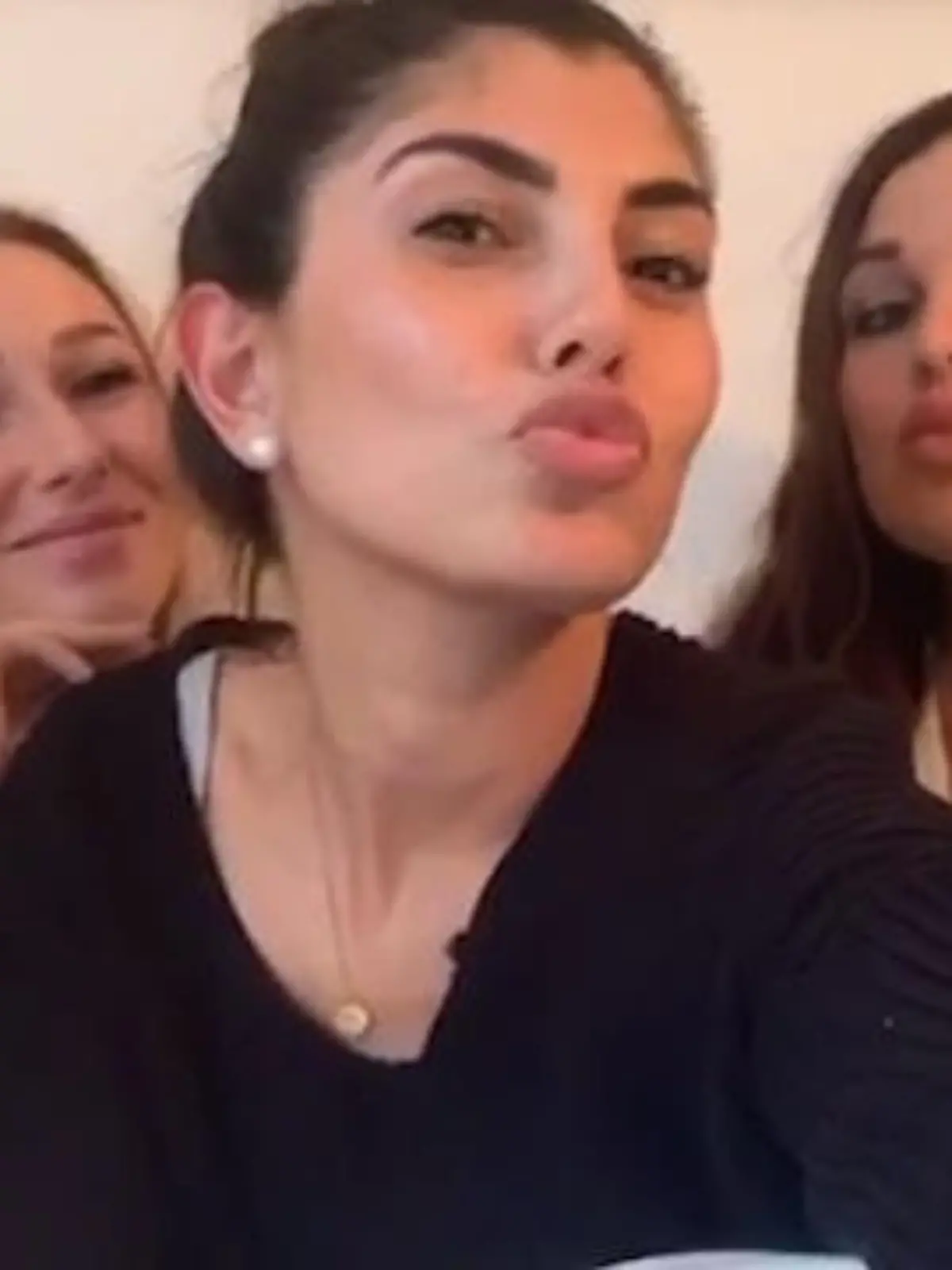 Bachelor-Ladys-Reunion.13.Still001