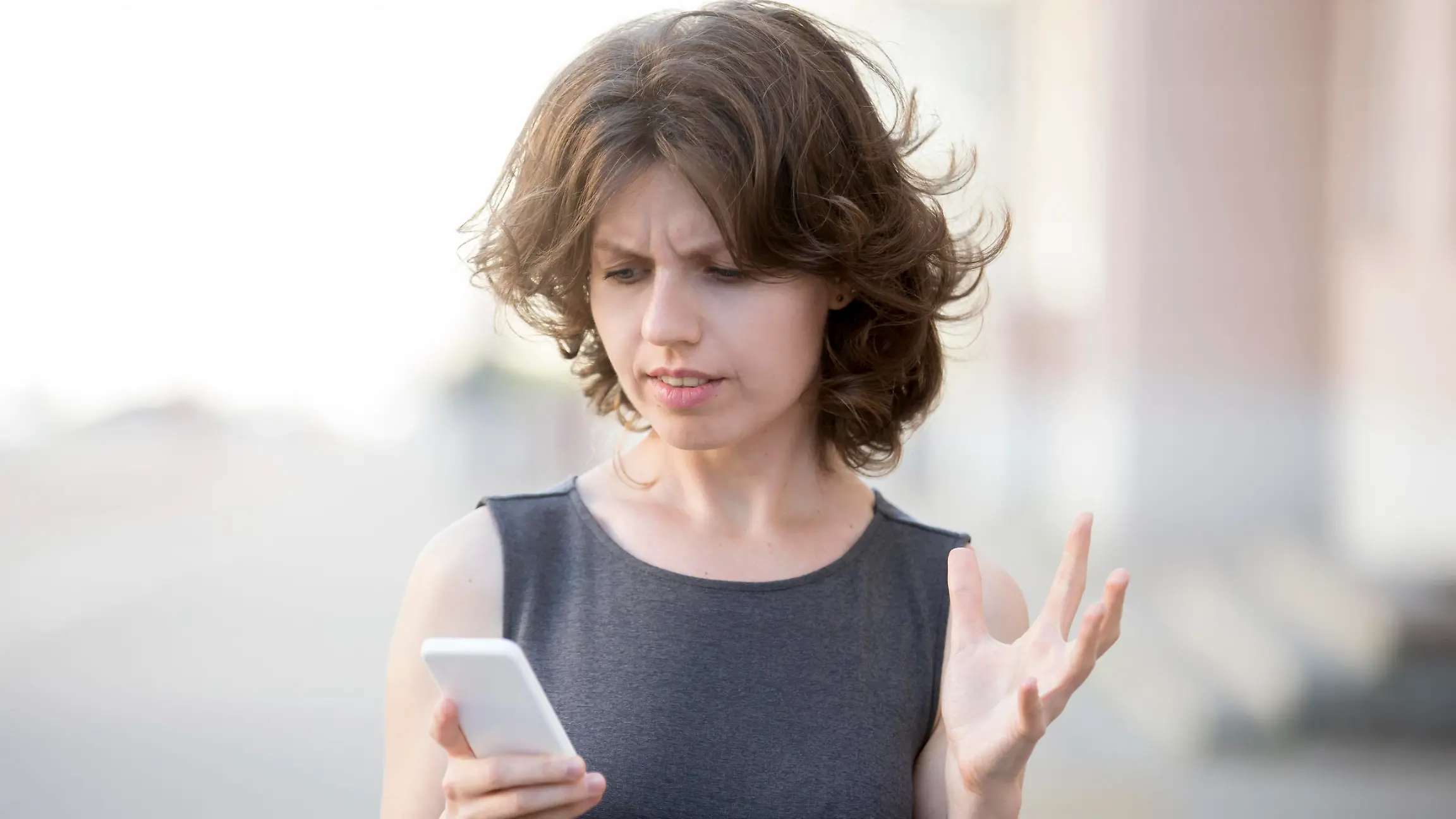 Smartphone-Displays voller Bakterien Mehr Erreger als auf einer Toilette