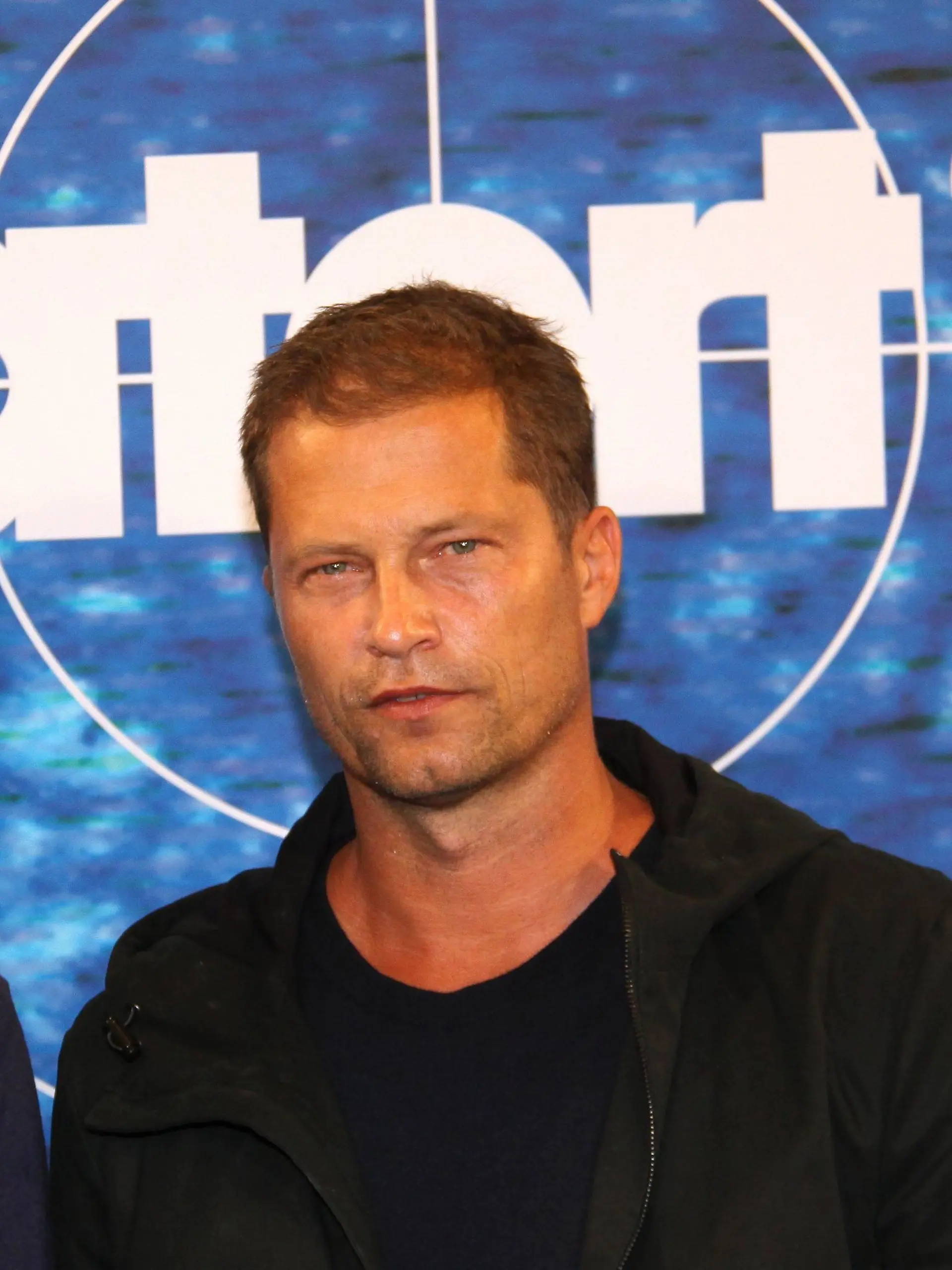 Bildnummer: 58633403  Datum: 25.10.2012  Copyright: imago/APress
Til Schweiger, der Schauspieler beim Fototermin zur Vorstellung vom neuen NDR Tatort Ermittler-Team am 25.10.2012 in Hamburg. Neues Tatort Ermittlerteam - Til Schweiger in Hamburg, 2012 PUBLICATIONxINxGERxSUIxAUTxONLY Entertainment People x0x xkg 2012 hoch Celeb Celebs Celebrities Celebrity Portraet Portrait Studio Logo Till 

 58633403 Date 25 10 2012 Copyright Imago apress Til Schweiger the Actor the Photo call to presentation of New NDR Crime scene Investigators Team at 25 10 2012 in Hamburg New Crime scene  Til Schweiger in Hamburg 2012 PUBLICATIONxINxGERxSUIxAUTxONLY Entertainment Celebrities x0x xkg 2012 vertical Celeb  Celebrities Celebrity Portrait Portrait Studio emblem Till  
