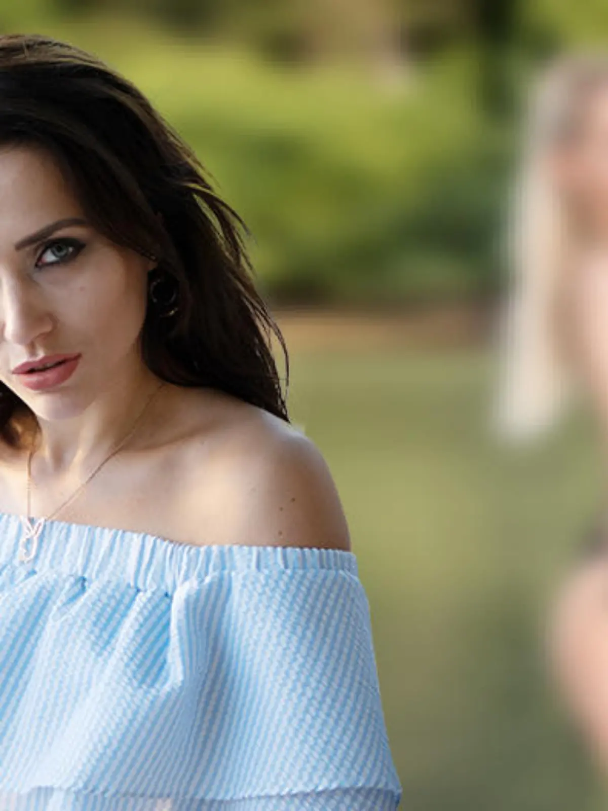 Anastasiya und Sabrina ziehen in die Männervilla auf "Temptation Island" ein