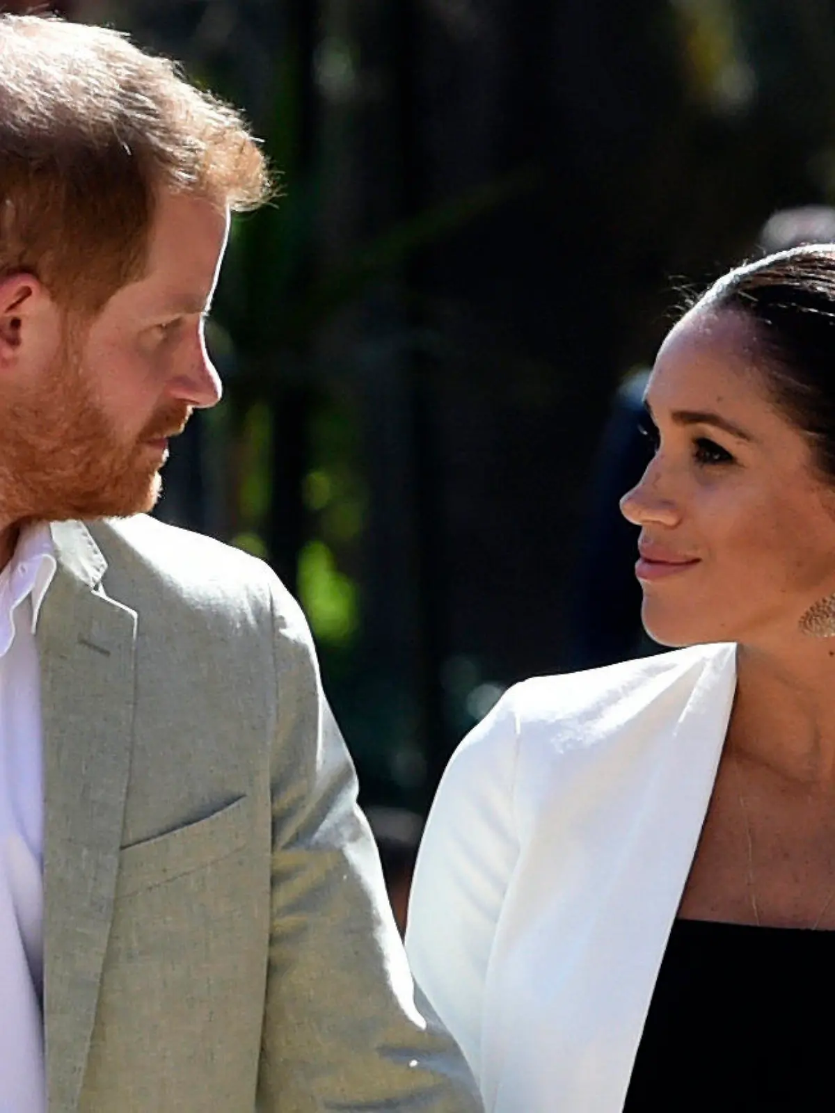25.02.2019, Marokko, Rabat: Der britische Prinz Harry und seine Frau Meghan, Herzogin von Sussex, besuchen die Andalusischen Gärten während des dritten Tages ihrer Marokko-Tour. Foto: Facundo Arrizabalaga/EPA/AP/dpa +++ dpa-Bildfunk +++