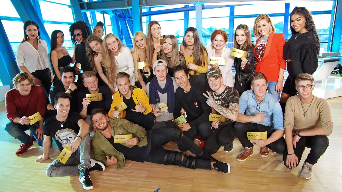 Gruppenfoto der Top 25 die zum Auslandsrecall nach Thailand reisen werden.

Verwendung der Bilder für Online-Medien ausschließlich mit folgender Verlinkung: "Alle Infos zu "Deutschland sucht den Superstar" im Special bei RTL.de: https://www.rtl.de/cms/sendungen/superstar.html