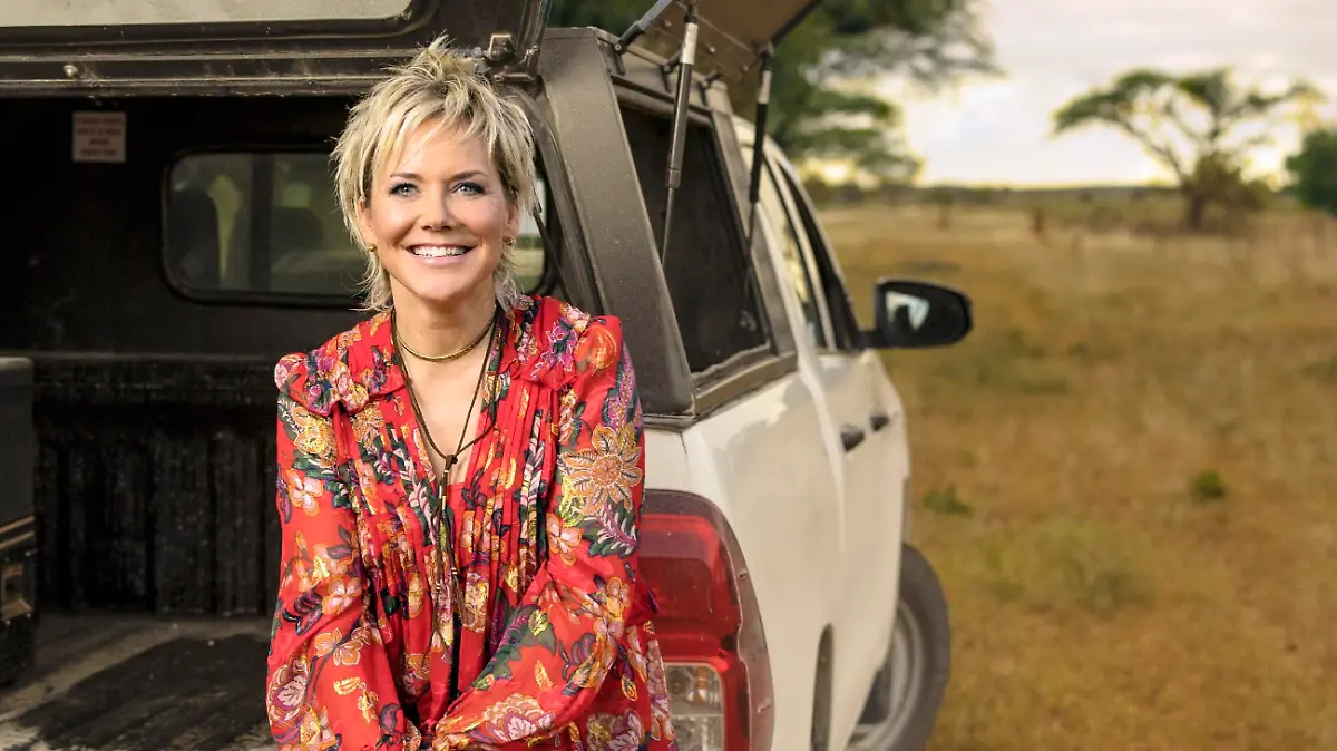 Moderatorin Inka Bause präsentiert die internationale Special-Staffel von Bauer sucht Frau. Von Nord- und Südamerika über Australien/Neuseeland bis Afrika - bei "Bauer sucht Frau international" gehen einsame Landwirte aus aller Welt auf Liebessuche.