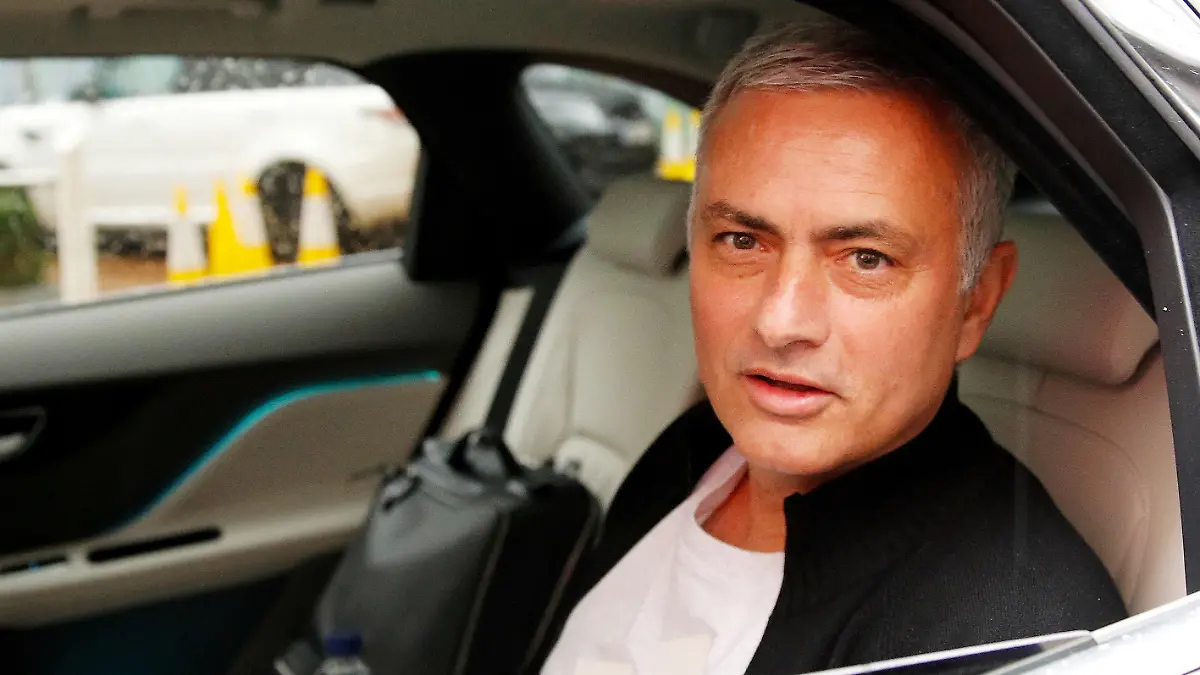 FILE PHOTO: Jose Mourinho is driven away after leaving his job as Manchester United's manager, in Manchester, Britain, December 18, 2018. REUTERS/Phil Noble/File Photo