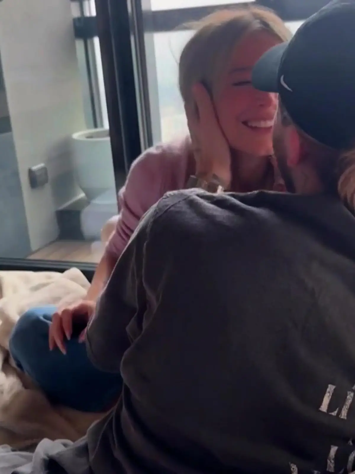 Bild zu: "Loris Karius und Diletta Leotta sind Eltern geworden"