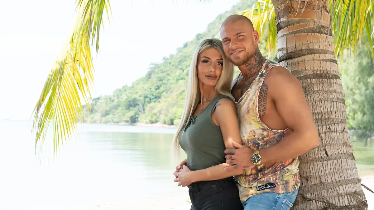 Christina und Salvatore stellen sich vor Temptation Island 2019