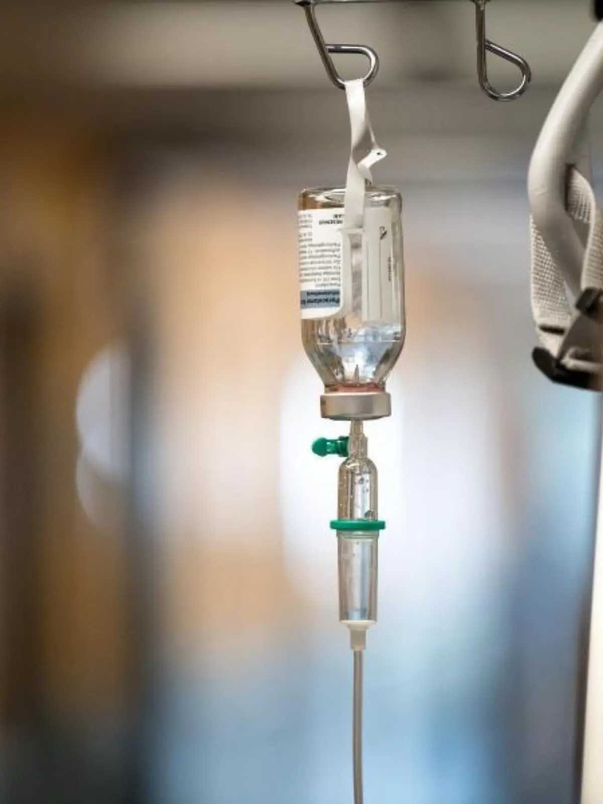 Tropf an Krankenhausbett