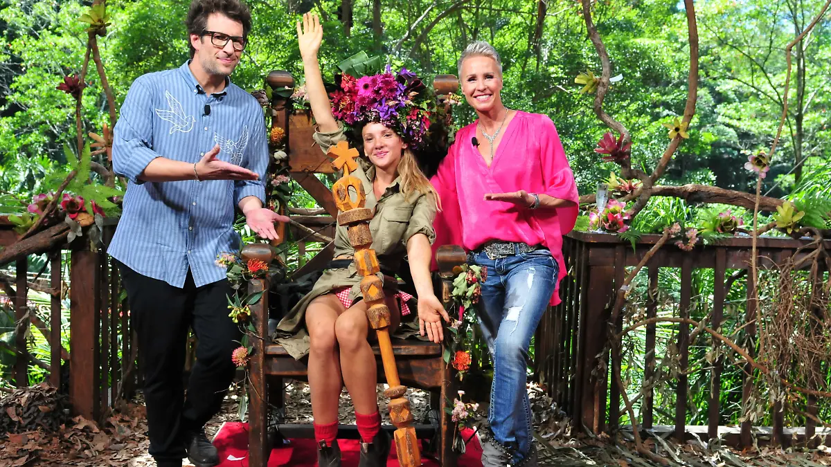 Brisbane , 27.01.2019, 09h46min
Ich bin ein Star 2019
Finalistin: Evelyn
Verwendung der Bilder für Online-Medien ausschließlich mit folgender Verlinkung: 'Alle Infos zu 'Ich bin ein Star - Holt mich hier raus!' im Special bei RTL.de: https: //www.rtl.de/cms/sendungen/ich-bin-ein-star.html
© RTL / Stefan Menne