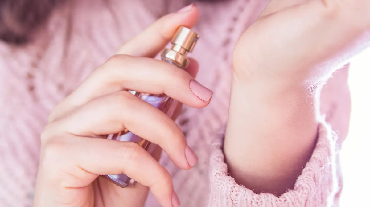 Aldi und Lidl Parfums zum Aufsprühen.