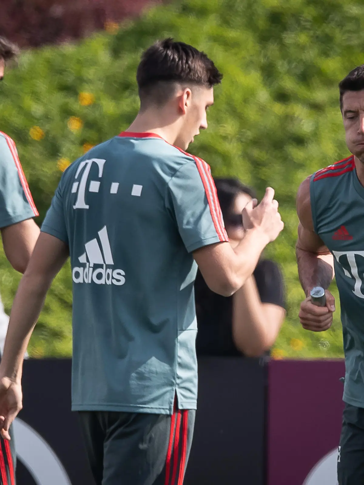 DOHA, QATAR - JANUARY 08: Robert Lewandowski trains during a training session at day four of the Bayern Muenchen training camp at Aspire Academy on January 07, 2019 in Doha, Qatar. (Photo by Lars Baron/Bongarts/Getty Images)
