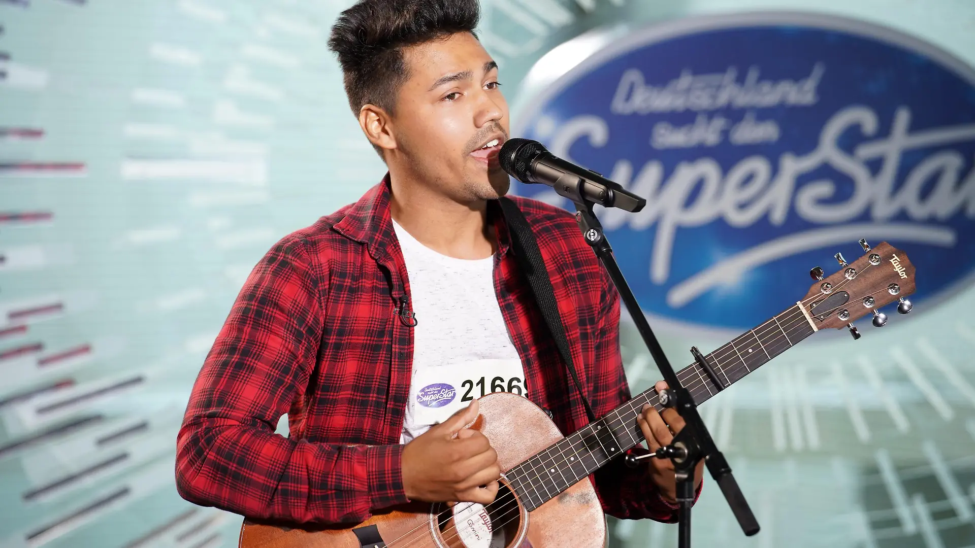 Alexander Hossain aus Wiesbaden.

Verwendung der Bilder für Online-Medien ausschließlich mit folgender Verlinkung: "Alle Infos zu "Deutschland sucht den Superstar" im Special bei RTL.de: https://www.rtl.de/cms/sendungen/superstar.html