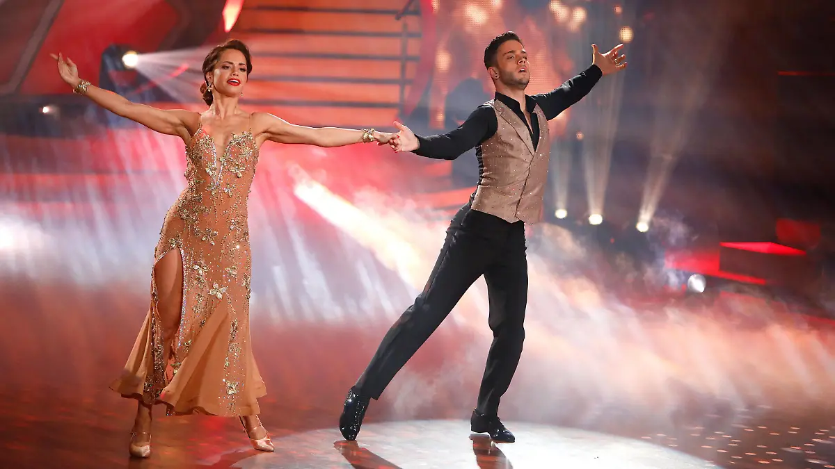 Luca Hänni und seine Profi Tanzpartnerin Christina Luft bei der Let s Dance RTL Show am 6.03.2020 in Köln Lets Dance RTL 2020 - 3. Show der 13. Staffel *** Luca Hänni and his professional dance partner Christina Luft at the Let s Dance RTL Show on 6 03 2020 in Cologne Lets Dance RTL 2020 3 Show of the 13 season PUBLICATIONxINxGERxSUIxAUTxONLY