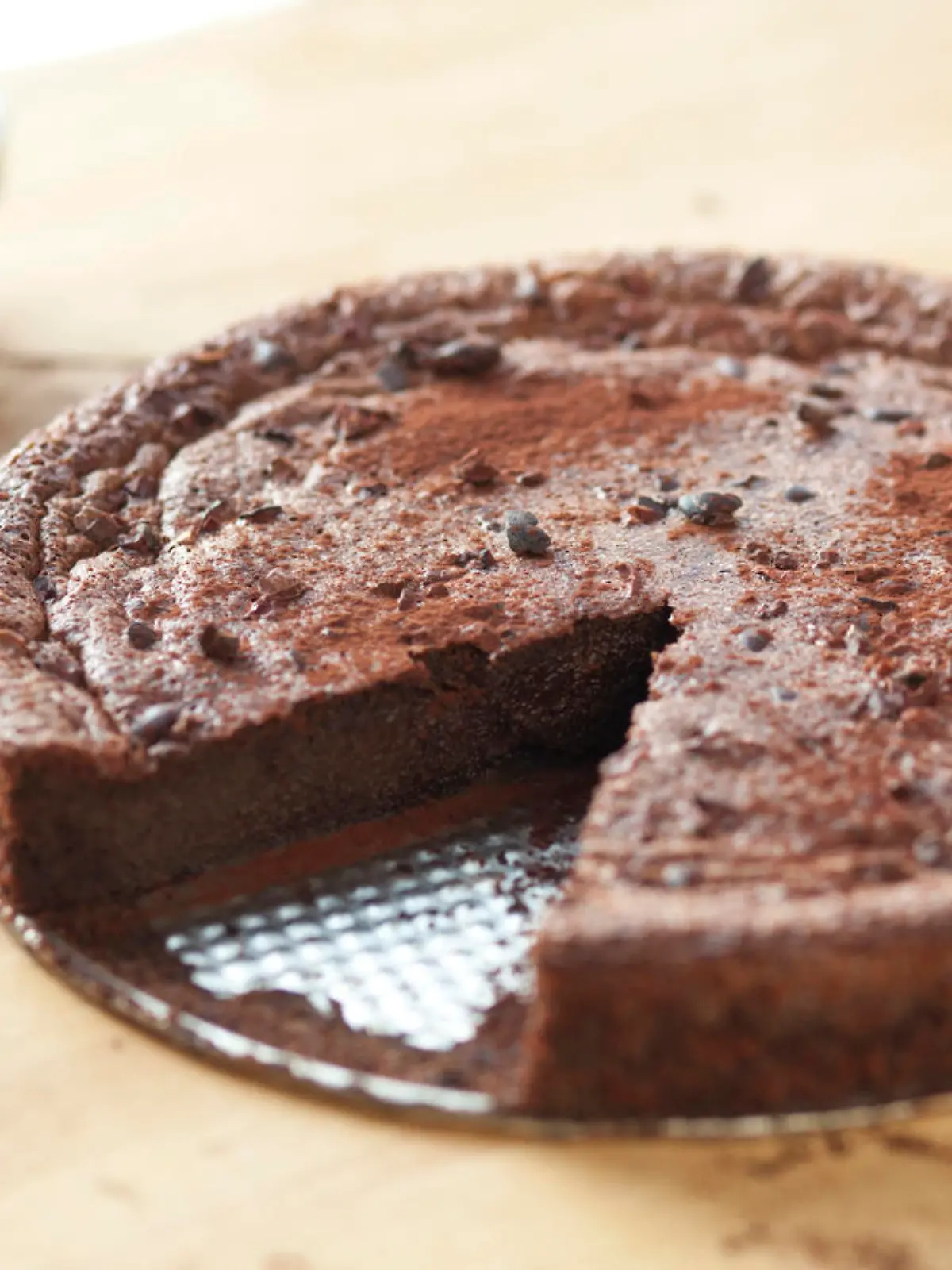 Güldane Altekrügers Buch "Abnehmen mit Brot und Kuchen" beinhaltet auch ein Rezept für Diät-Schokokuchen