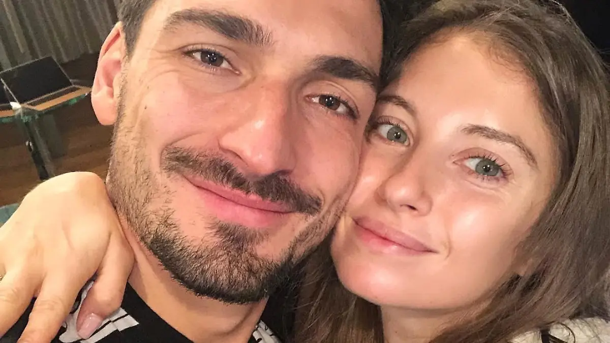 Mats und Cathy Hummels sind normalerweise ein Herz und eine Seele. Aber bei einem neuen Foto gab's Streitpotential.