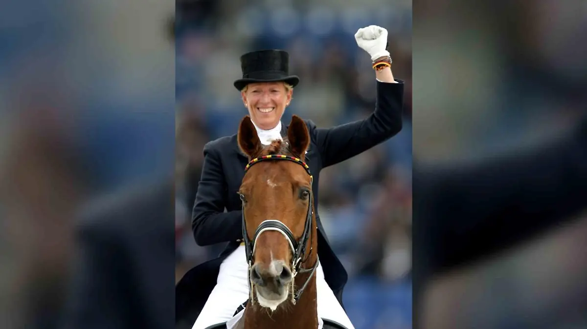 Heike Kemmer freut sich 2006 über Bonapartes gute Leistung in Aachen (Archivbild)