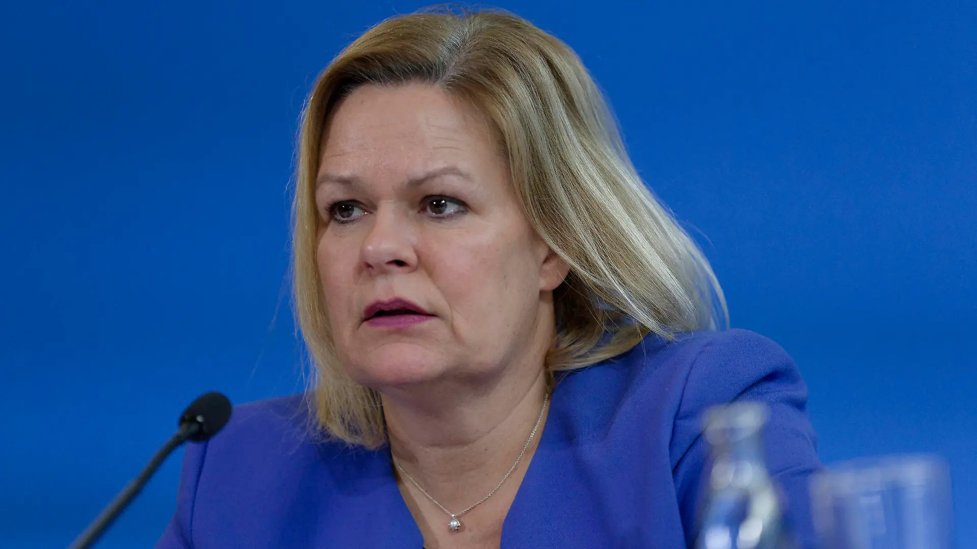 Zweiter Flüchtlingsgipfel Bund, Länder, Kommunen 2023-02-16, Deutschland, Berlin - Pressekonferenz zu den Ergebnissen des zweiten Flüchtlingsgipfels von Bund, Ländern und Kommunen im Bundesinnenministerium. Im Bild Nancy Faeser SPD, Bundesministerin des Inneren und für Heimat,. *** Second Refugee Summit Federal, State, Local 2023 02 16, Germany, Berlin Press conference on the results of the Second Refugee Summit of the Federal, State and Local Governments at the Federal Ministry of the Interior In the picture Nancy Faeser SPD , Federal Minister of the Interior and for Home Affairs,