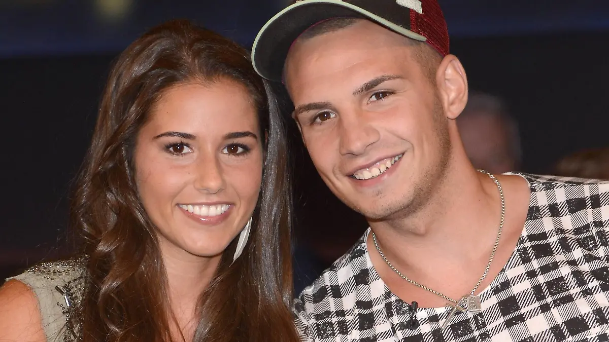 NDR Talk Show Sarah und Pietro Lombardi bei der Aufzeichnung der NDR-Talkshow Bettina und Bommes im NDR-Studio auf dem Messegelände. Hannover, 14.07.2016 Foto:xC.xNiehausx/xFuturexImage

NDR Talk Show Sarah and Pietro Lombardi at the Recording the NDR Talk show Bettina and Bommes in NDR Studio on the Exhibition Centre Hanover 14 07 2016 Photo XC xNiehausx xFuturexImage  
