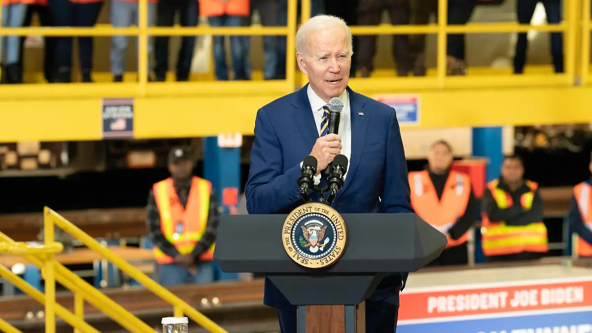 Joe Biden at the press conference for President Joe Biden Announces $292 Million Mega Grant Funding for Hudson Tunnel Project, Chelsea, Manhattan, west side, New York, NY January 31, 2023. Photo By: Kristin Callahan/Everett Collection at the press conference for President Joe Biden Announces $292 Million Mega Grant Funding for Hudson Tunnel Project, Chelsea, Manhattan, west side, New York, NY January 31, 2023. Photo By: Kristin Callahan/Everett Collection PUBLICATIONxINxGERxSUIxAUTxONLY