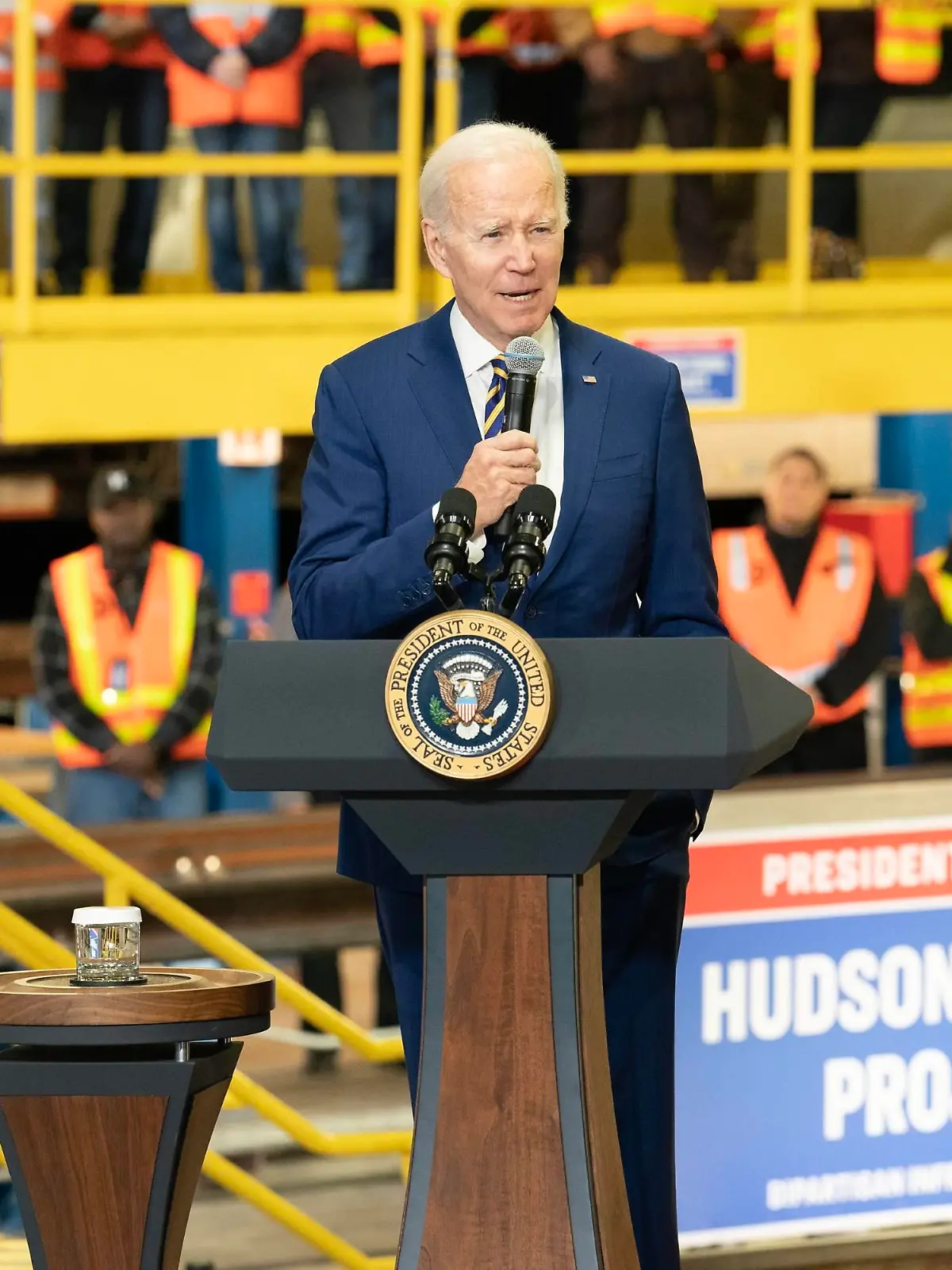 Joe Biden at the press conference for President Joe Biden Announces $292 Million Mega Grant Funding for Hudson Tunnel Project, Chelsea, Manhattan, west side, New York, NY January 31, 2023. Photo By: Kristin Callahan/Everett Collection at the press conference for President Joe Biden Announces $292 Million Mega Grant Funding for Hudson Tunnel Project, Chelsea, Manhattan, west side, New York, NY January 31, 2023. Photo By: Kristin Callahan/Everett Collection PUBLICATIONxINxGERxSUIxAUTxONLY