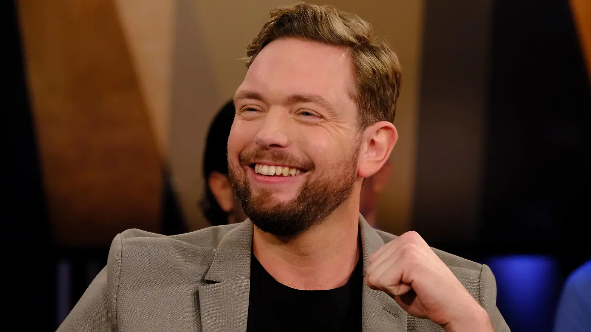 Bastian Bielendorfer beim Fototermin der NDR Talk Show im Fernsehstudio Hamburg Lokstedt am 3.2.2023 *** Bastian Bielendorfer at the photo session of the NDR Talk Show in the TV studio Hamburg Lokstedt on 3 2 2023
