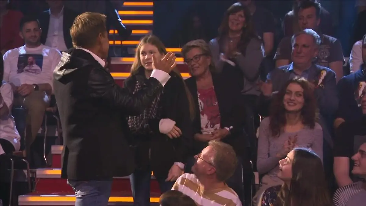 Dieter kürt Ameli zur ersten Finalistin für 2019 Spontane Bohlen-Aktion