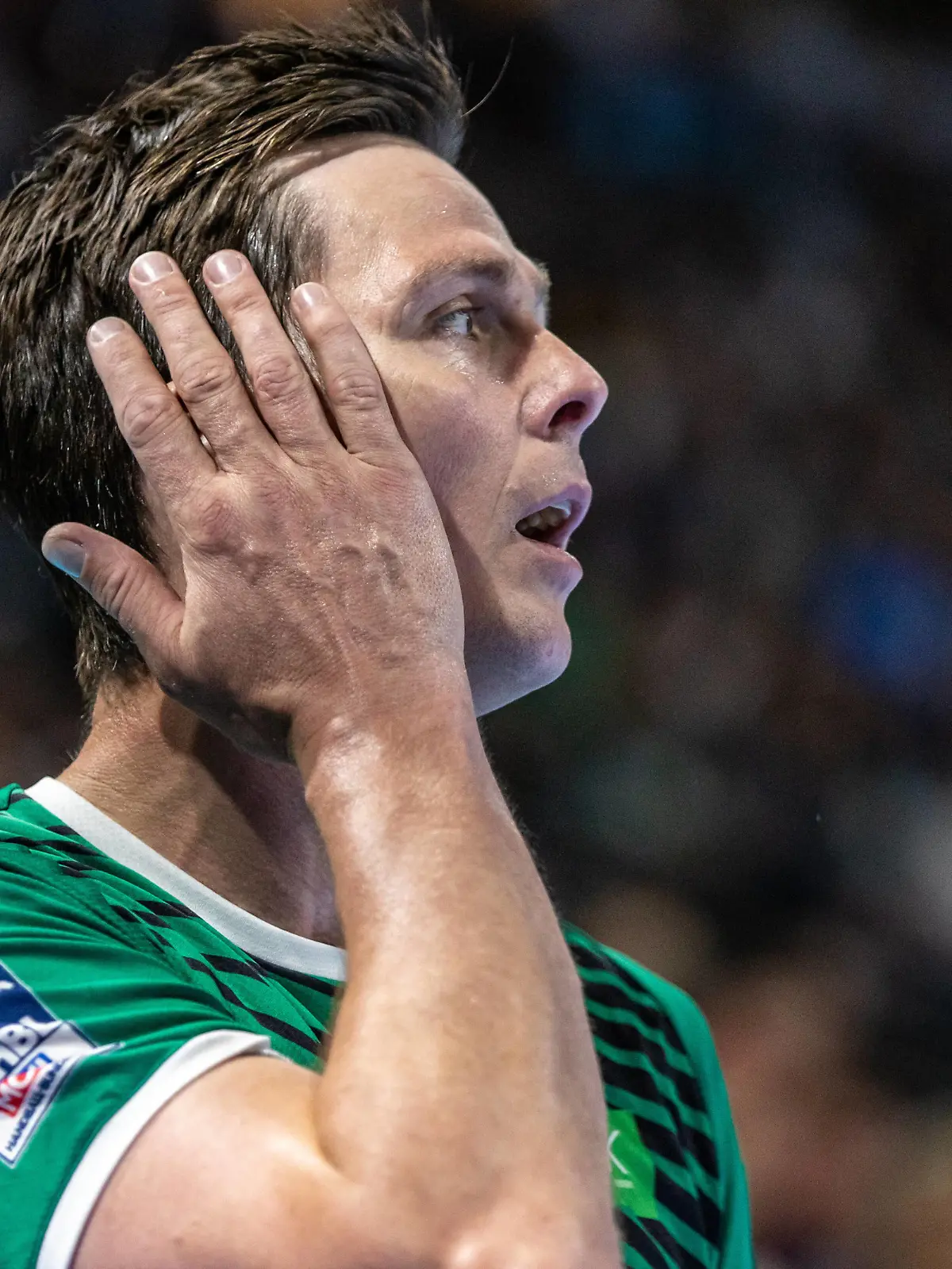 Berlin, 12.06.2022, Handball: Bundesliga, Fuechse Berlin - SG Flensburg-Handewitt, 34. Spieltag, Max-Schmeling-Halle. Berlins Hans Lindberg reagiert auf vergebenen Abschluss. Fuechse Berlin - SG Flensburg-Handewitt *** Berlin, 12 06 2022, Handball Bundesliga, Fuechse Berlin SG Flensburg Handewitt, 34 Spieltag, Max Schmeling Halle Berlins Hans Lindberg reacts to missed conclusion Fuechse Berlin SG Flensburg Handewitt