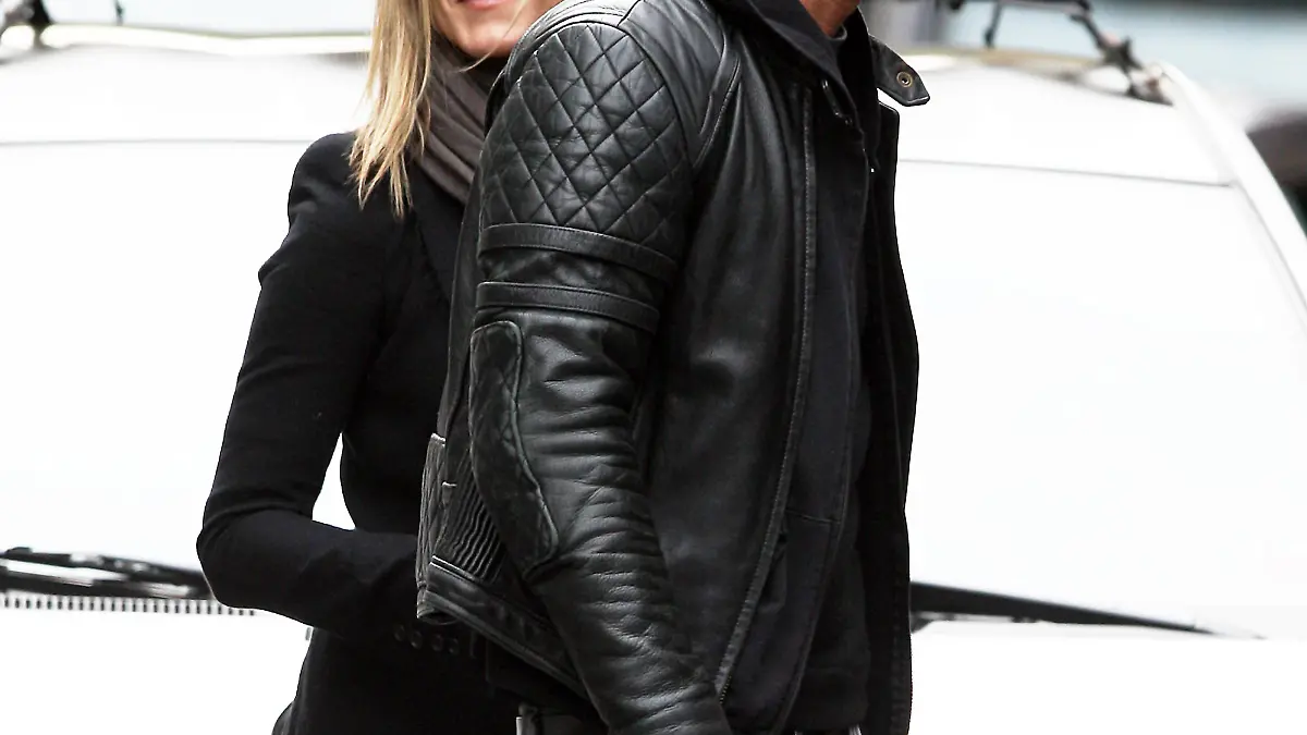 Jennifer Aniston and Justin Theroux go for a walk West Village, NYC.