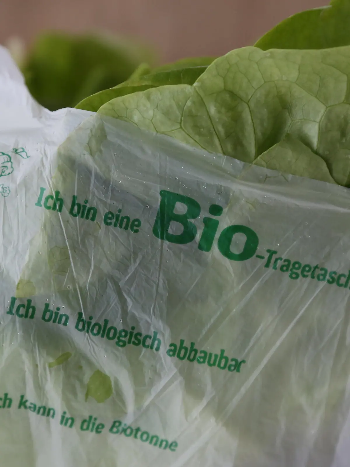 Kompostierbare Mülltüten sind nicht so harmlos wie sie versprechen.