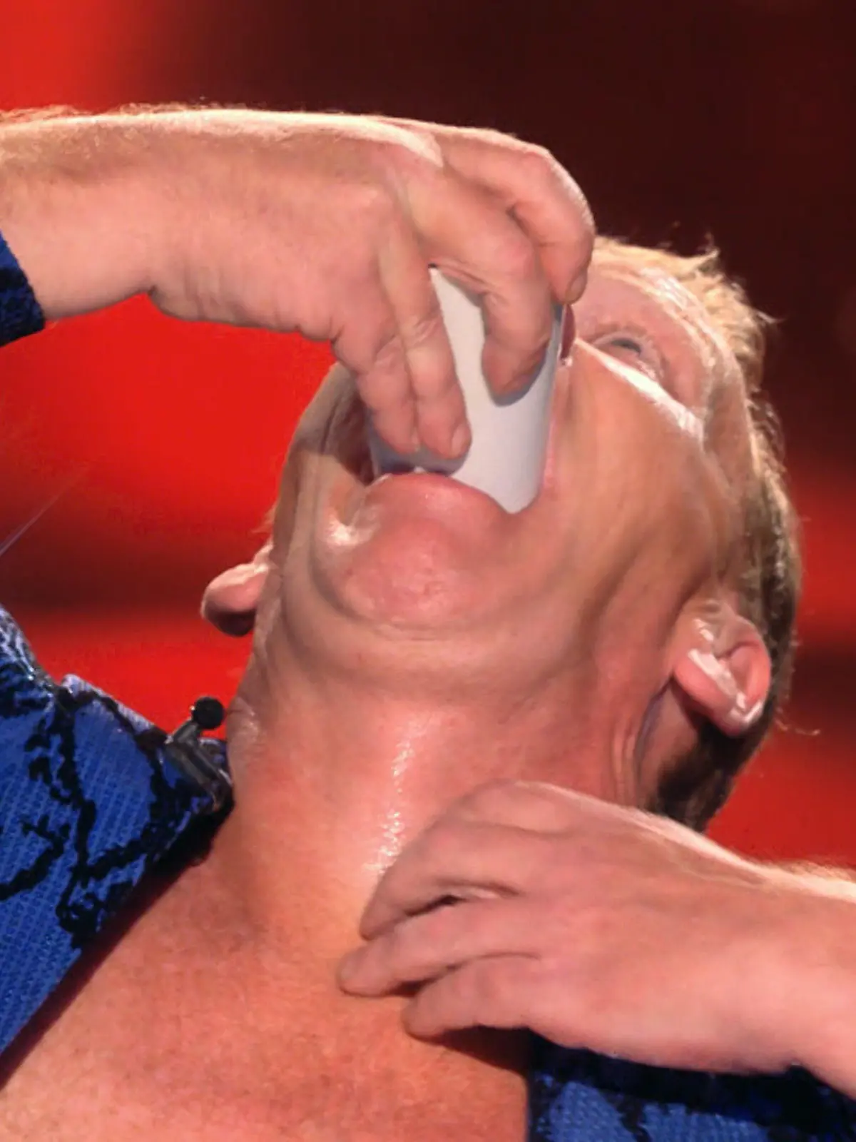 Bild zu: "Stevie Starr schluckt ALLES runter!"