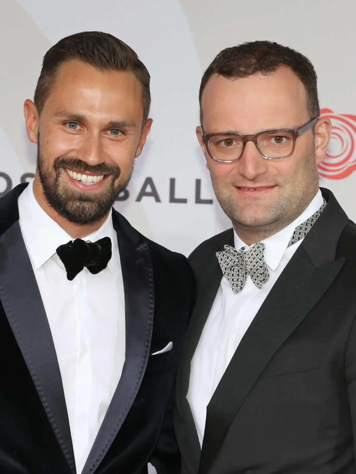 Gesundheitsminister Jens Spahn und Ehemann Daniel Funke kaufte mitten in der Corona-Pandemie eine millionenschwere Villa.