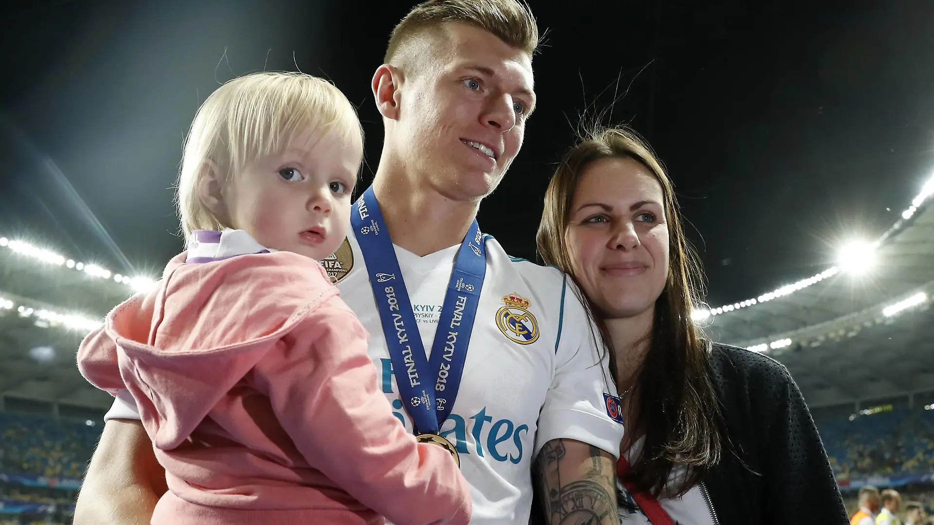 Toni Kroos of Real Madrid with his daughter Amelie, his wife Jessica and his son Leon during the UEFA Champions League final between Real Madrid and Liverpool on May 26, 2018 at NSC Olimpiyskiy Stadium in Kyiv, Ukraine UEFA Champions League 2017/2018 xVIxVIxImagesx/xMauricexvanxSteenxIVx PUBLICATIONxINxGERxSUIxAUTxONLY 11173784